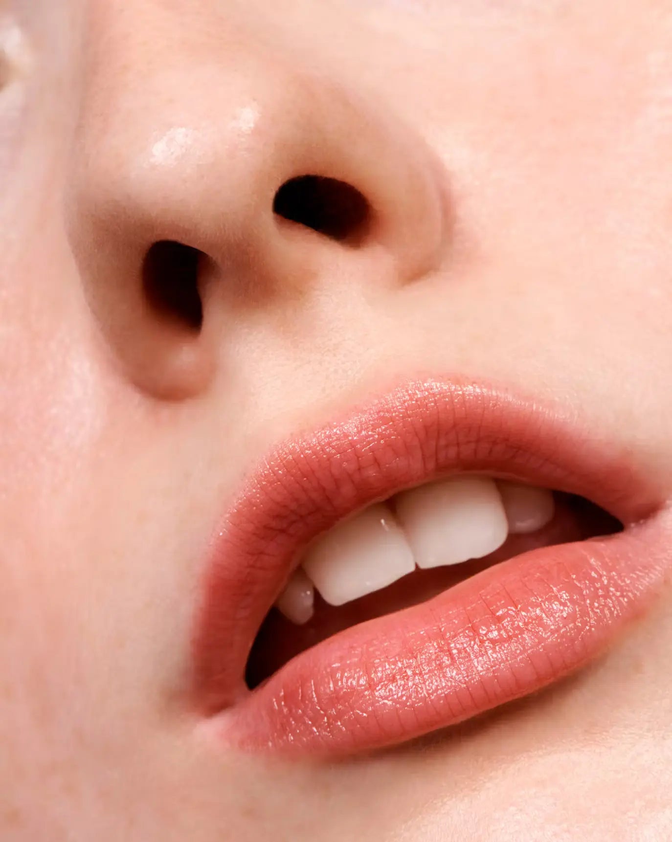 Glossier Balm Dotcom