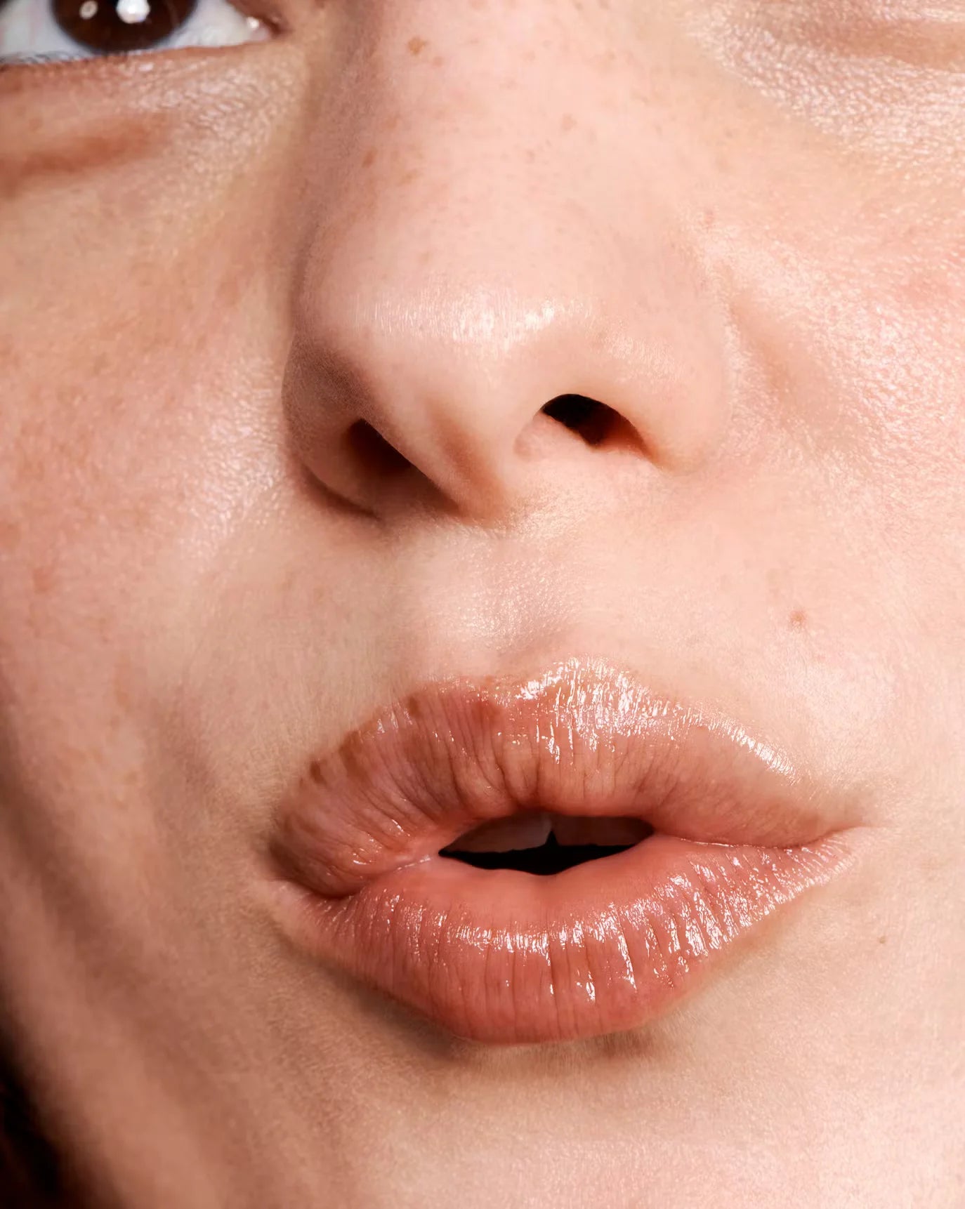Glossier Balm Dotcom